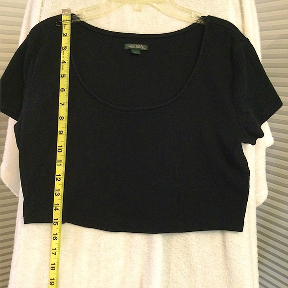 Wild Fable black crop top. L - Picture 1 of 2
